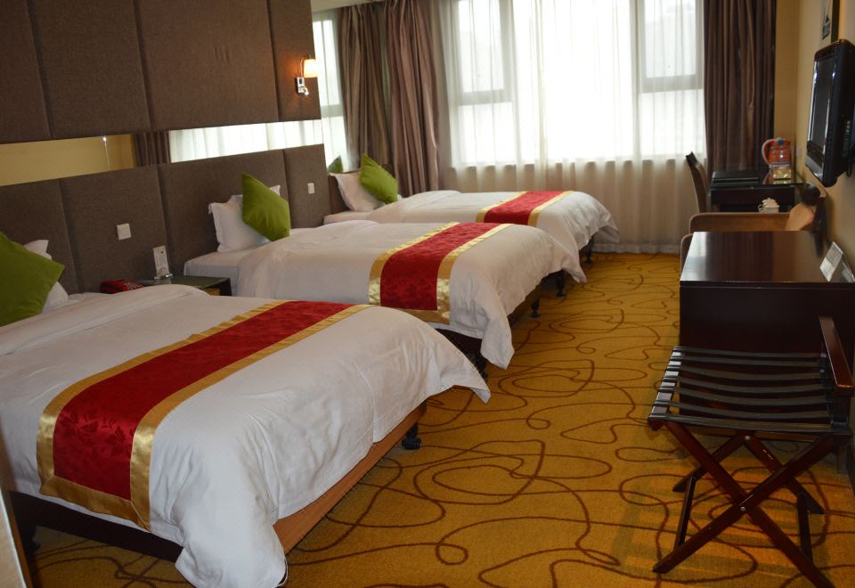  Hotel Overview