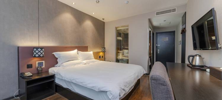 艺龙米高时尚酒店(泰山天外村登山口店)图片