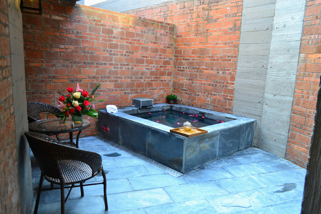 Blossom Garden Resort Hotel Overview