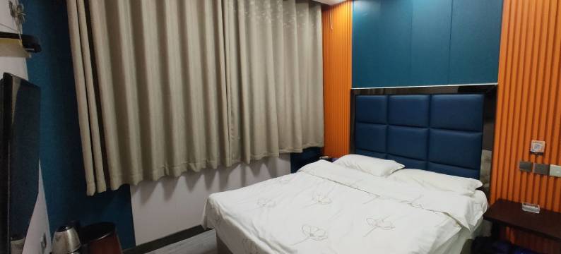 鹤壁家园酒店图片