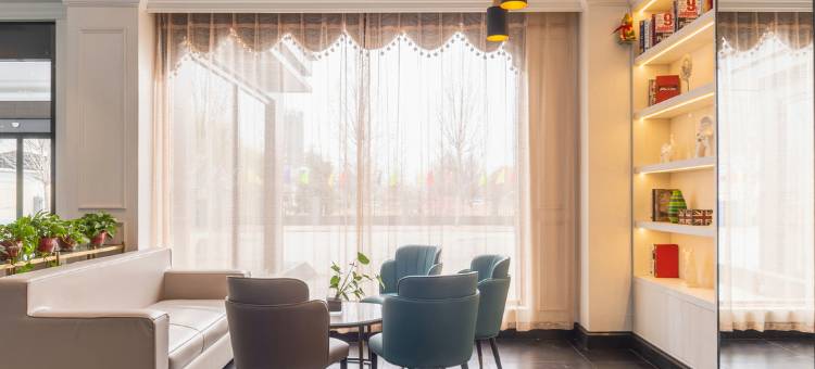 希岸酒店(济南泉城欧乐堡店)图片