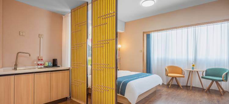 月半湾民宿(北湖京投广场店)图片