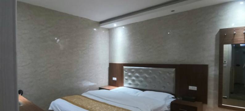 岑巩英杰纳商务酒店图片