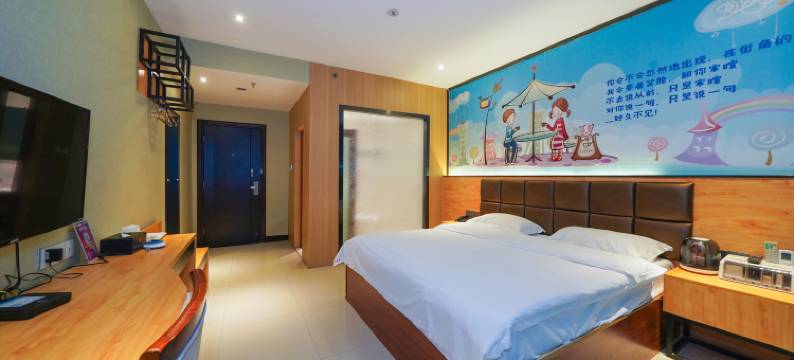 锐逸主题酒店(南宁安吉客运站)图片