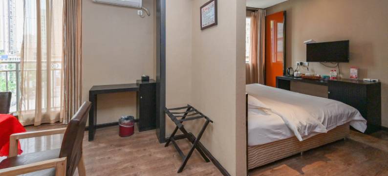 渠县朗畔酒店图片