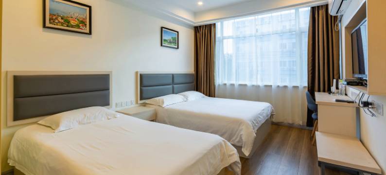 喆悦精品连锁酒店(青岛君峰路地铁站店)图片