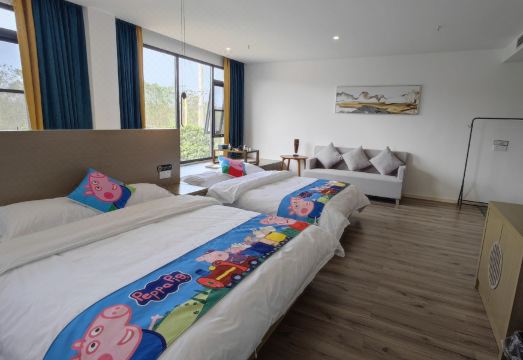 Yuanshanshe Homestay (Guilin Rongchuang Paradise University of Technology) Hotel Overview