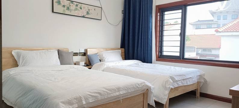 溪岸留苑民宿(开封清明上河园店)图片