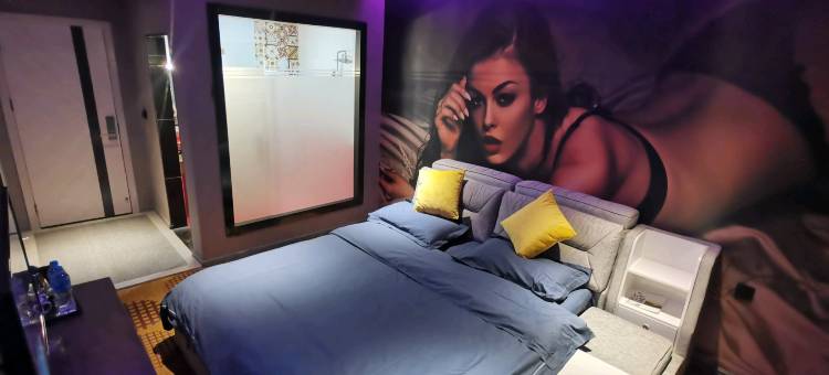 弥勒栖枫&原舍主题酒店图片