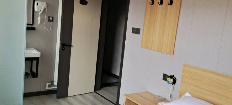 高平佳易旅馆图片