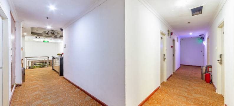 良人宾馆(广州东晓南地铁站店)图片