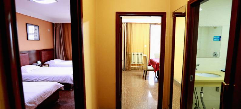 鹤岗碧海蓝天商务公寓酒店图片