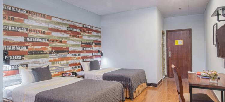 奥菲特主题酒店(湛江高铁西站麻章车站店)图片