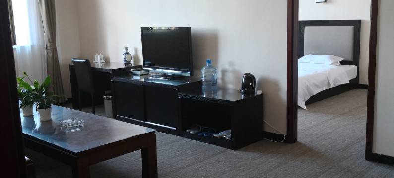 化德假日商务宾馆图片