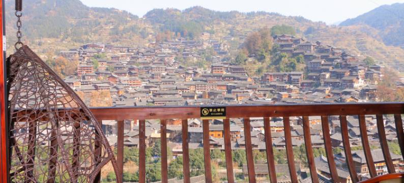 嘎百福客栈(西江千户苗寨观景台店)图片