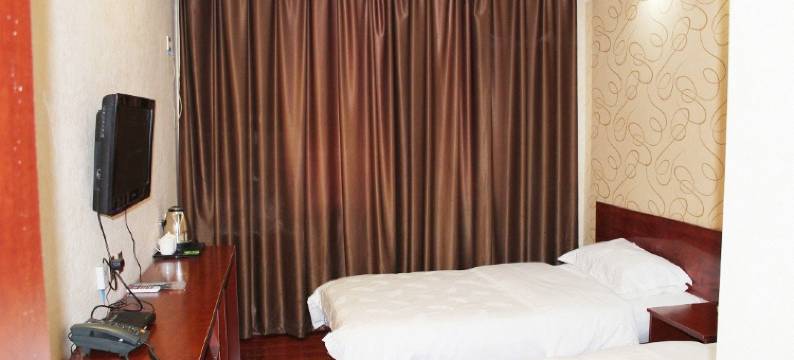 轮台天柏酒店图片