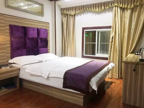 新时空商务酒店(贵阳青年路店)