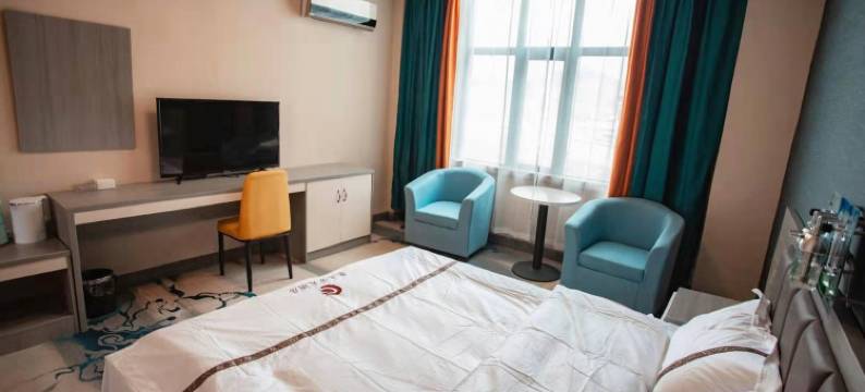 定日氧立方大酒店(珠穆朗玛大道店)图片