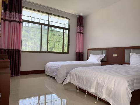 西峡老界岭界岭山庄23号