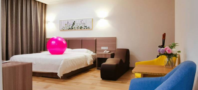 临汾蓝钻花艺酒店图片