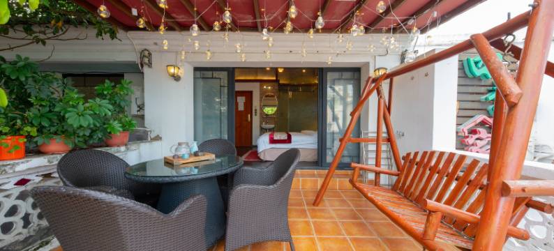 深圳较场尾说时依旧客栈图片