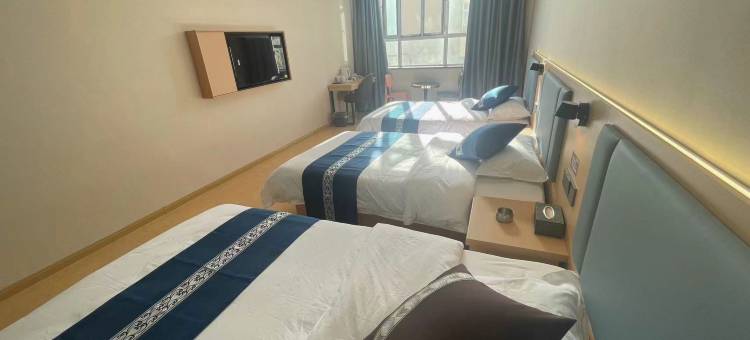 派酒店(喀什东湖公园店)图片