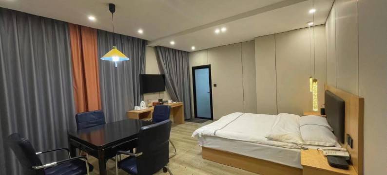 枫汐轻奢酒店图片