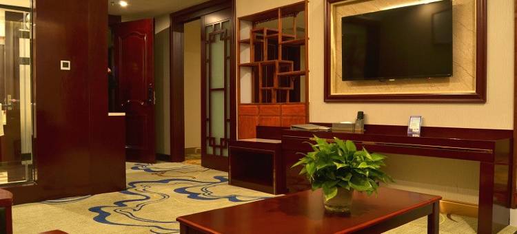 隆德龙城酒店图片