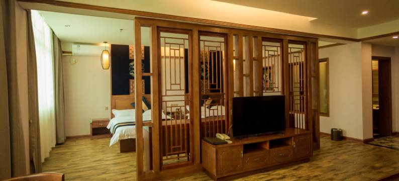 兴仁泓智酒店(巴铃镇店)图片