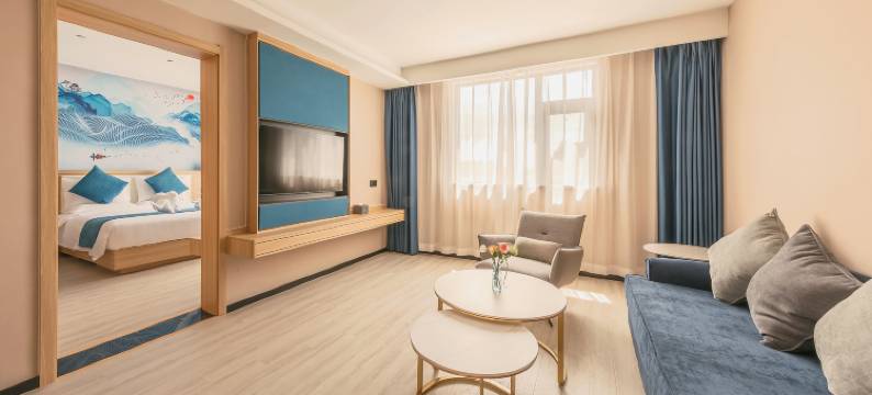 H水晶酒店(西安站地铁站店)图片