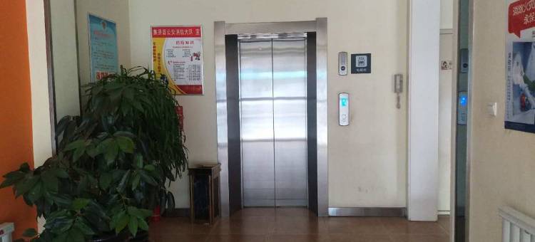 7天连锁酒店(双鸭山集贤县保卫路店)图片