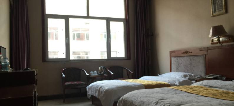 保德盛兴源商务酒店图片