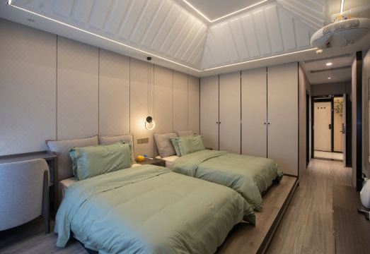 Daliang Yingka Wine & Suites Hotel Overview