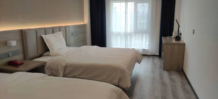 7天优品酒店(德令哈巴音河文化中心店)图片