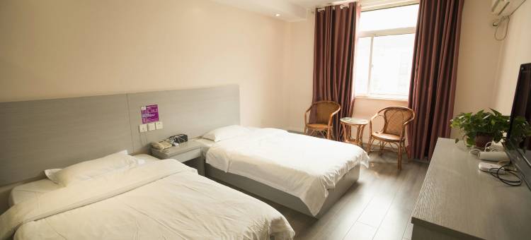 都市118连锁酒店(莲花路技师学院店)图片