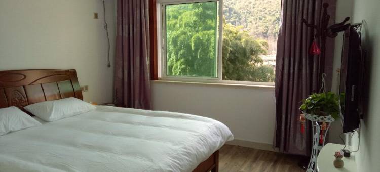 安吉依山而居客栈图片