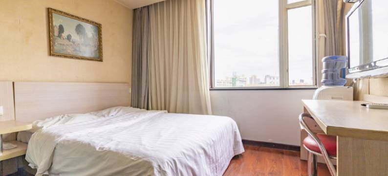 易居优漫酒店(天津长虹公园店)图片