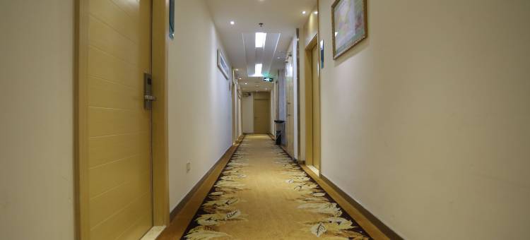 Q加·东兴意利时尚酒店图片