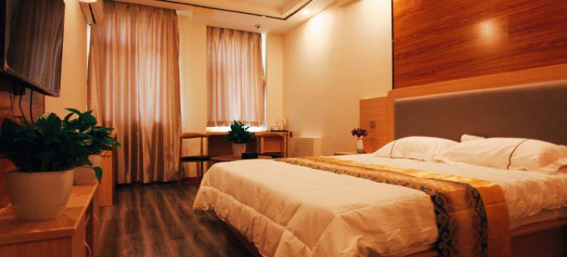 欣悦主题宾馆(机场新天润罗马天街店)图片