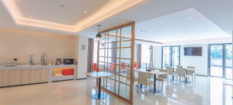 雅斯特酒店(隆林迎宾路店)图片