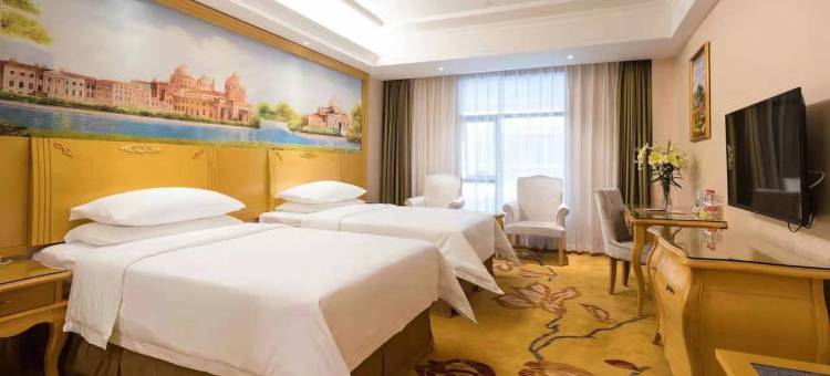 维也纳3好酒店(深圳龙华大浪商业中心店)图片