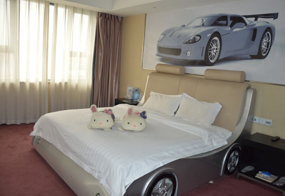  Hotel Overview