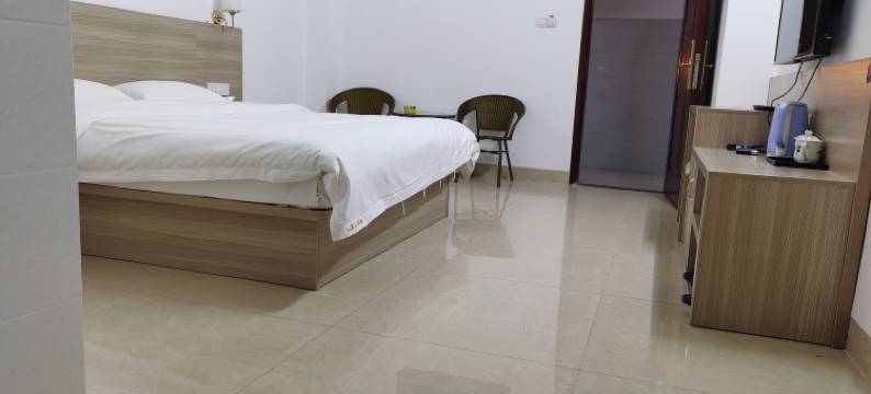 乐东鸿运公寓图片