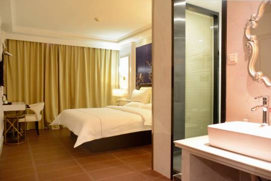 三元连锁酒店(太原朝阳街东客站店)