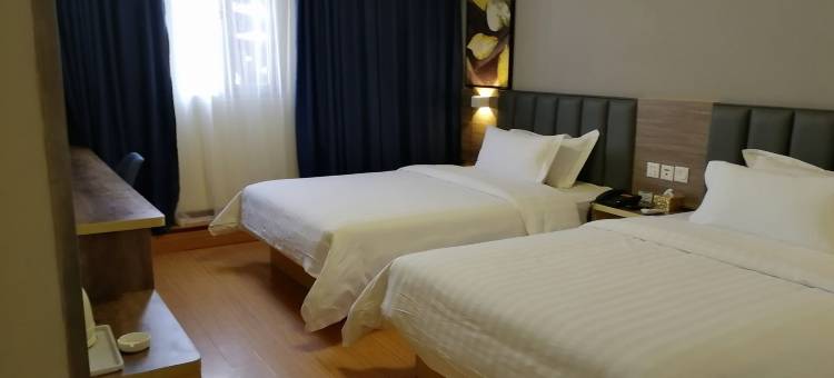 7天优品Premium酒店(青岛火车站海底隧道店)图片