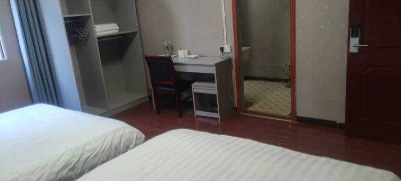 来凤恋家公寓图片