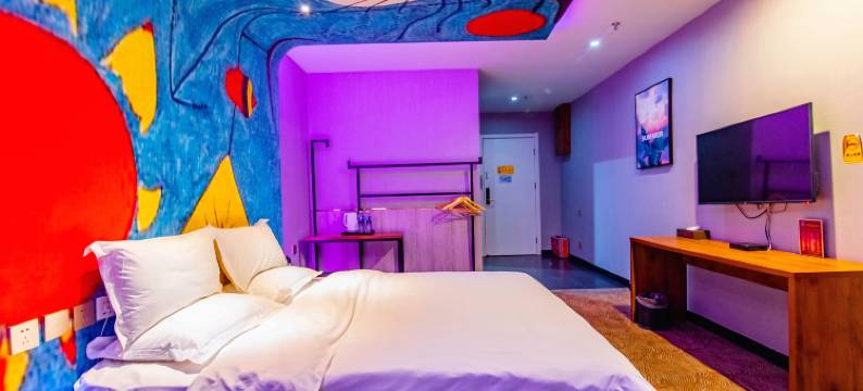 新乡吧里岛酒店(胖东来店)图片