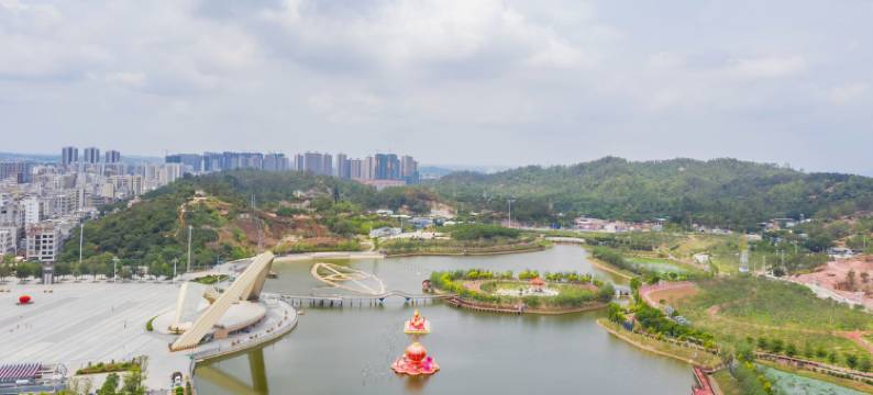 廉江丽波酒店(廉江樱花公园店)图片