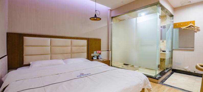 方圆连锁酒店(镇平南阳汽车站店)图片