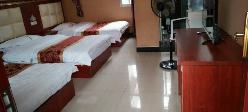 龙华商务宾馆(蒙自市人民医院店)图片